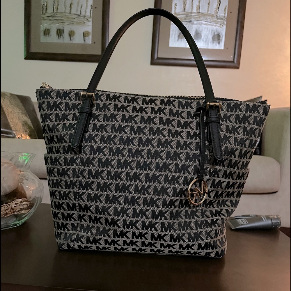 Michael Kors Tote